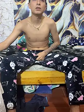 MichaelMiller20261 online show from July 15, 2:29 am