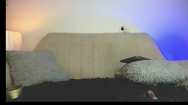 drakomilck1 online show from February 25, 11:00 am