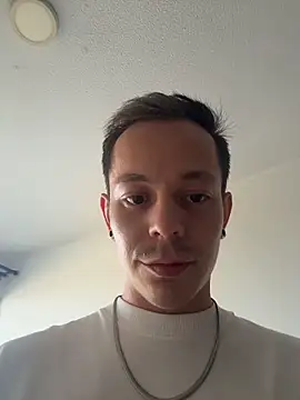 AxelMuller online show from February 27, 12:50 pm