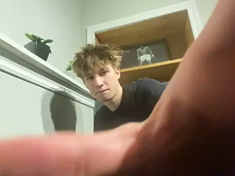 yourwhiteboy1 online show from March 14, 6:31 am