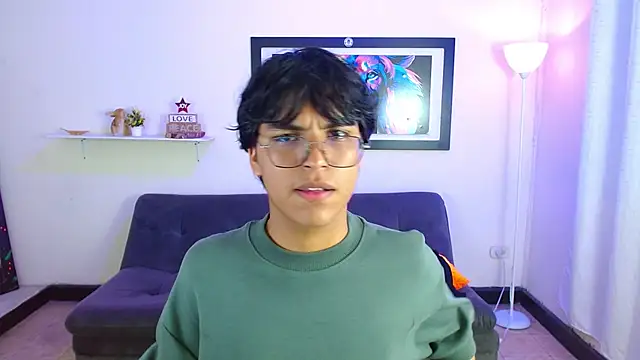 Maecum18 online show from March 3, 9:21 pm