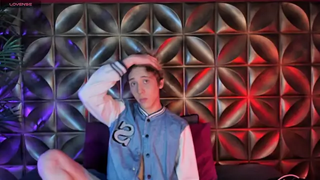 DannyParker  online show from March 17, 2:37 am