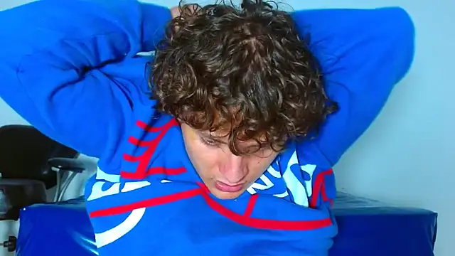 arielnoir6958 online show from March 30, 11:39 pm