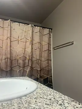 makemestayhard online show from April 12, 7:37 pm