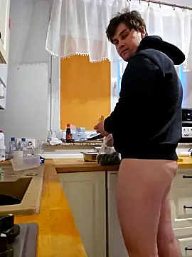 CozyTwo online show from March 31, 5:03 pm