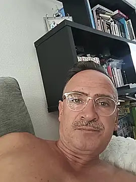 bobo672 online show from June 7, 7:04 am