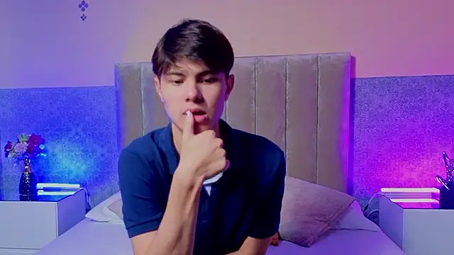 Derek Sinn online show from February 26, 8:21 pm