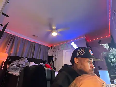 StillArQuez online show from July 29, 3:38 am