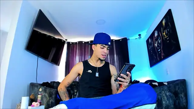 miguel aguirre  online show from February 5, 1:07 pm