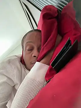 Suavea757 online show from February 1, 7:01 pm