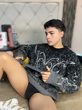 Samu Hott online show from March 16, 8:24 pm