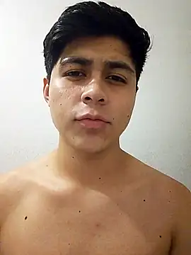 dark0p12 online show from February 14, 6:19 am