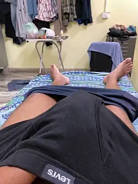 adiiiroccc online show from June 12, 4:38 pm