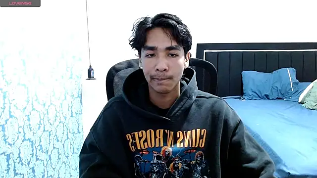 Pedestal diamant online show from March 31, 12:34 am