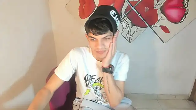 Jesshot bigcock20cm online show from July 28, 2:52 am