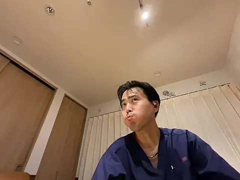 shizuku-kun211 online show from July 28, 12:59 pm