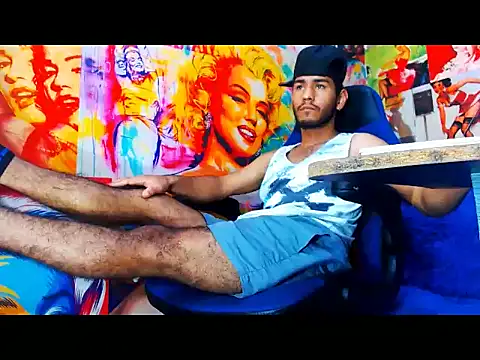 warmNoah online show from March 16, 7:40 pm