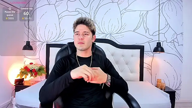 rayan linxx online show from March 2, 7:54 pm