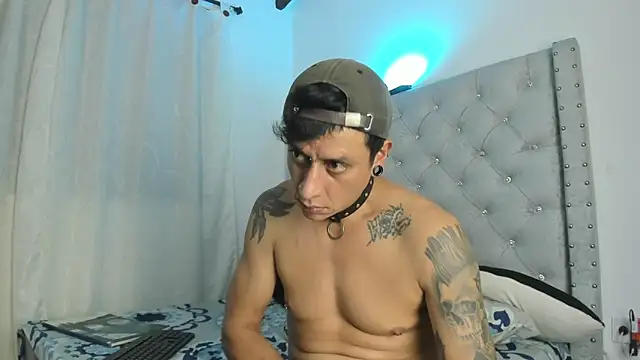 SkinnyDevil12 online show from February 21, 6:36 am