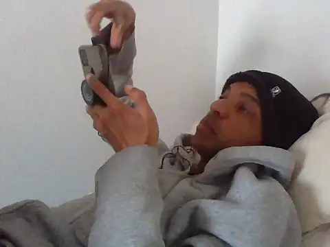 lavelle26 online show from February 16, 8:12 am