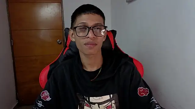 Niklausxxx online show from March 2, 1:16 am