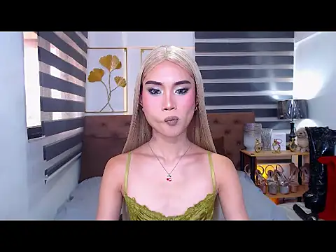 JuicyCockThea online show from June 2, 2:56 am