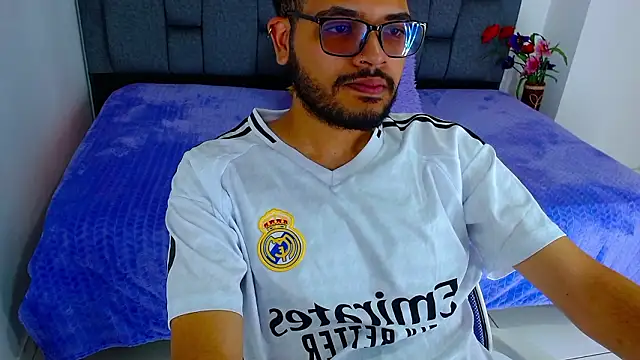 J black  online show from February 21, 8:54 pm