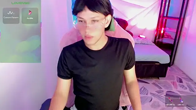 Top and bottom online show from May 19, 1:56 am