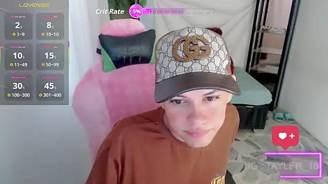 Top and bottom online show from May 25, 8:37 pm
