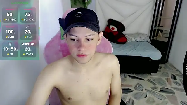 Top and bottom online show from May 17, 8:49 pm