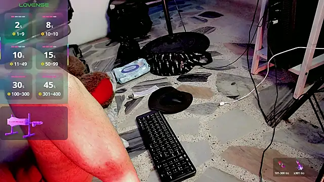 Top and bottom online show from May 23, 3:23 am