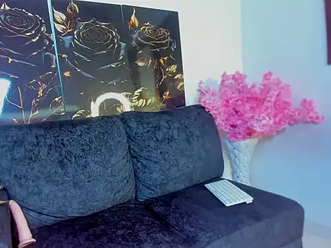 winy hot online show from February 26, 2:29 pm