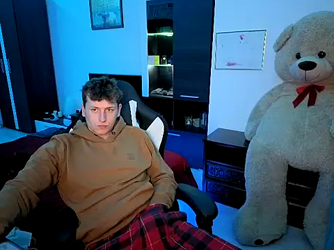 Germanyhot19 online show from May 2, 12:19 pm