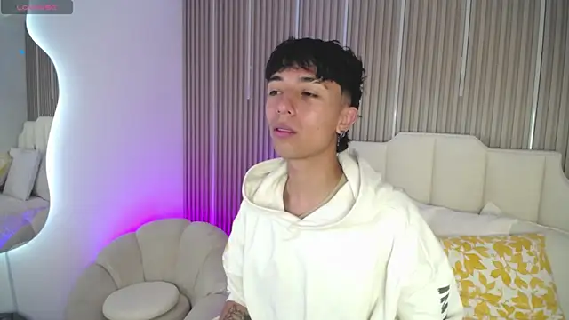 Aiden Rivers  online show from February 26, 12:28 pm