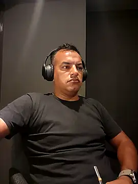 Valenthe26 online show from March 3, 12:40 am