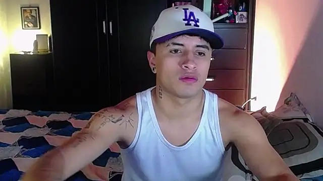 Jhon Sara online show from March 8, 2:43 pm