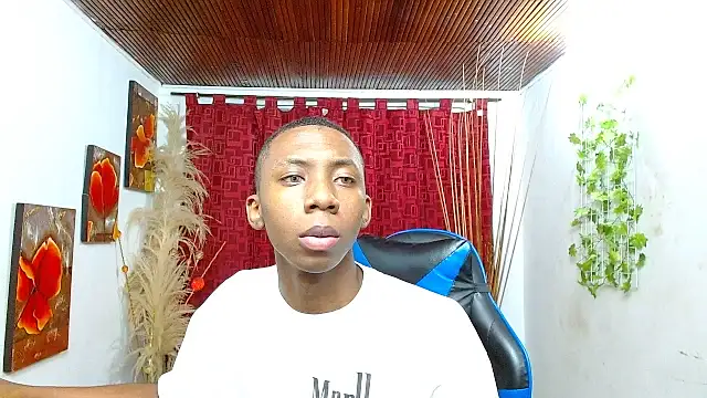 milo018 online show from March 10, 3:34 am