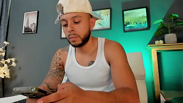 Daniel kingx online show from April 15, 2:39 pm