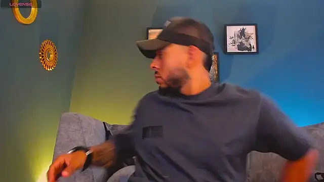 Daniel kingx online show from March 28, 1:33 pm