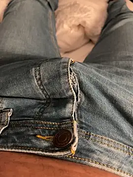 charles23xavier25 online show from March 22, 8:25 pm