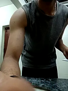 peanutbutteater online show from March 31, 8:16 am