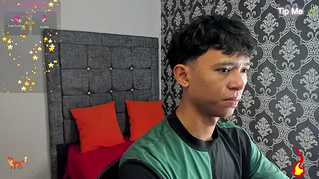 Little Twink19x online show from July 24, 7:54 pm