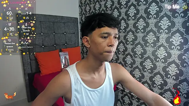 Little Twink19x online show from July 22, 7:06 pm