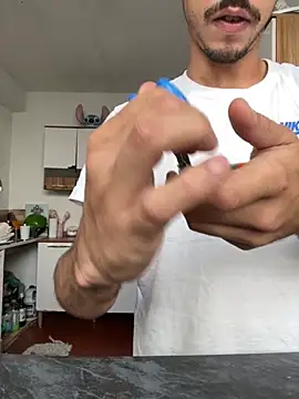 Exclusiveboy69 online show from April 22, 3:06 pm