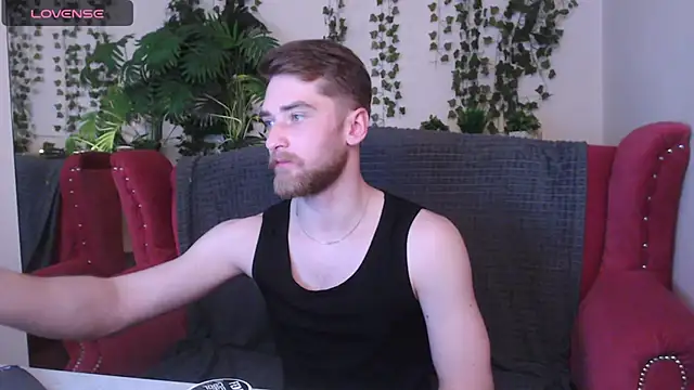 Dexter Raze online show from April 16, 11:07 pm