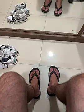 Shy feet online show from February 23, 2:24 am