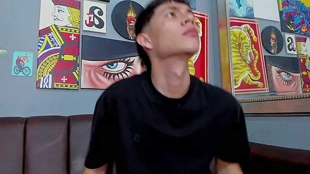 AronTawers online show from April 11, 7:06 pm