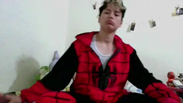 RedHood 1 online show from April 24, 4:48 am