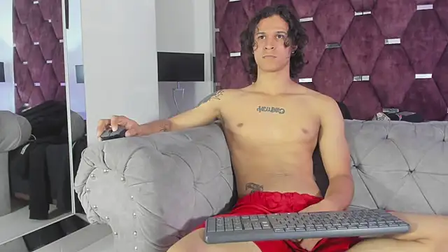 TonyBenedetti online show from May 28, 1:58 am
