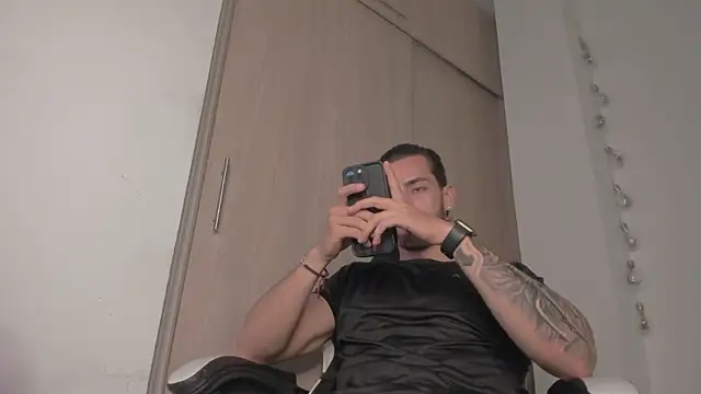 Axel  Blaze online show from March 27, 12:17 pm